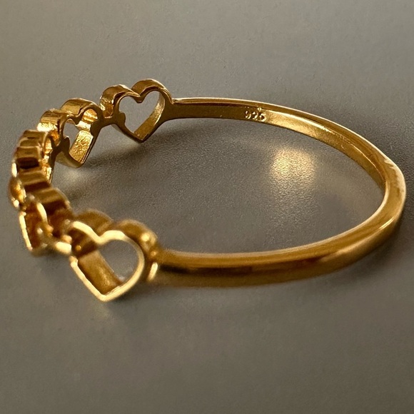 14K Gold Vermeil Heart Band Ring - Picture 3 of 17
